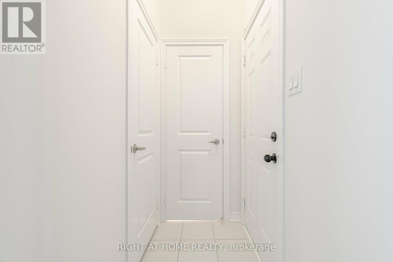 77 Singhampton Road, Vaughan, Ontario  L4H 3N5 - Photo 18 - N12584160