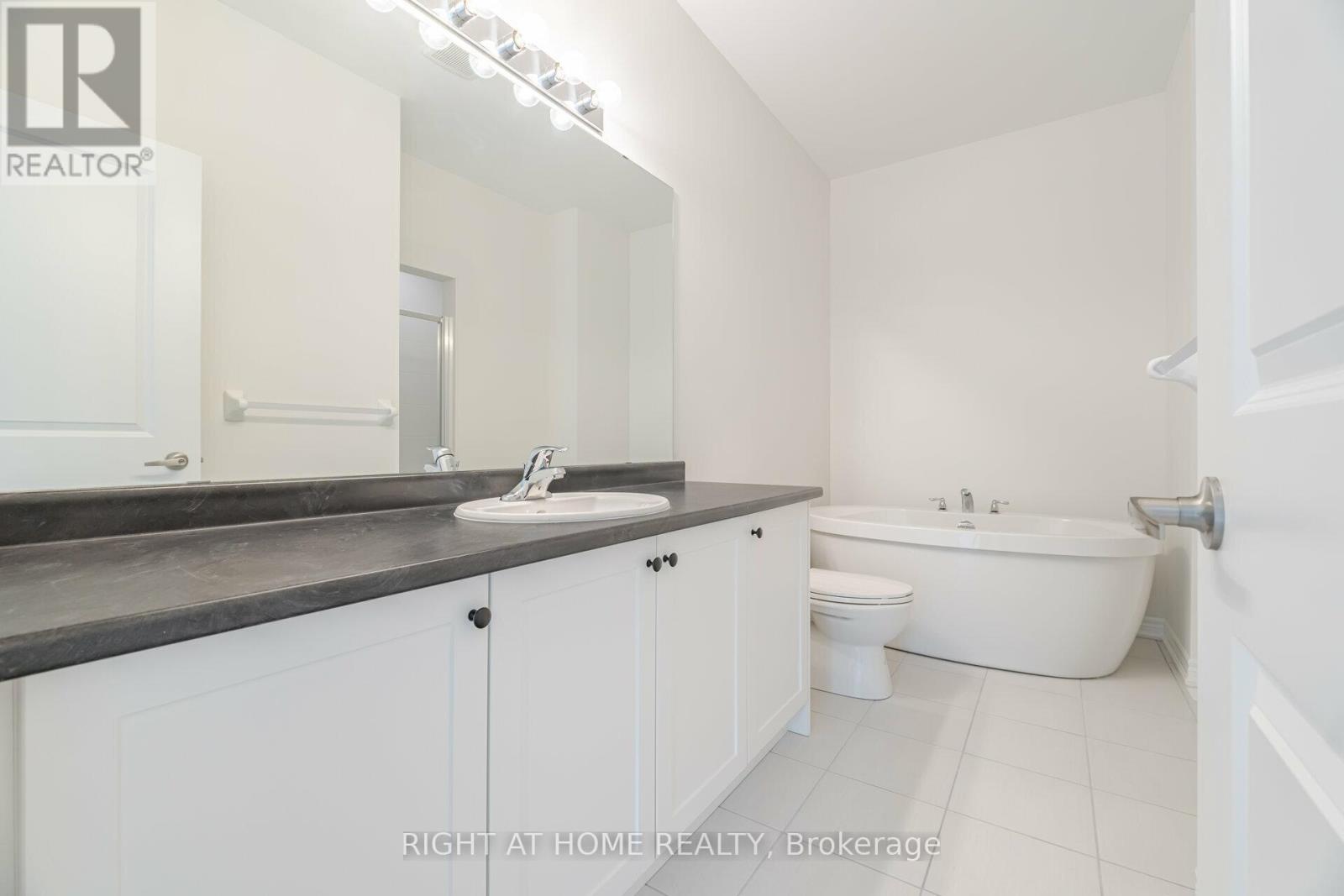 77 Singhampton Road, Vaughan, Ontario  L4H 3N5 - Photo 27 - N12584160