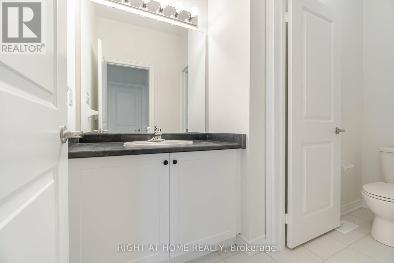 77 Singhampton Road, Vaughan, Ontario  L4H 3N5 - Photo 37 - N12584160