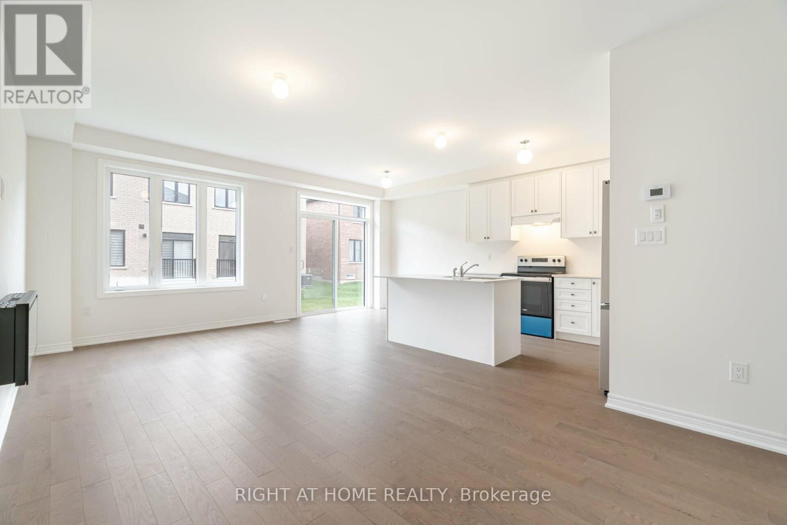 77 Singhampton Road, Vaughan, Ontario  L4H 3N5 - Photo 9 - N12584160