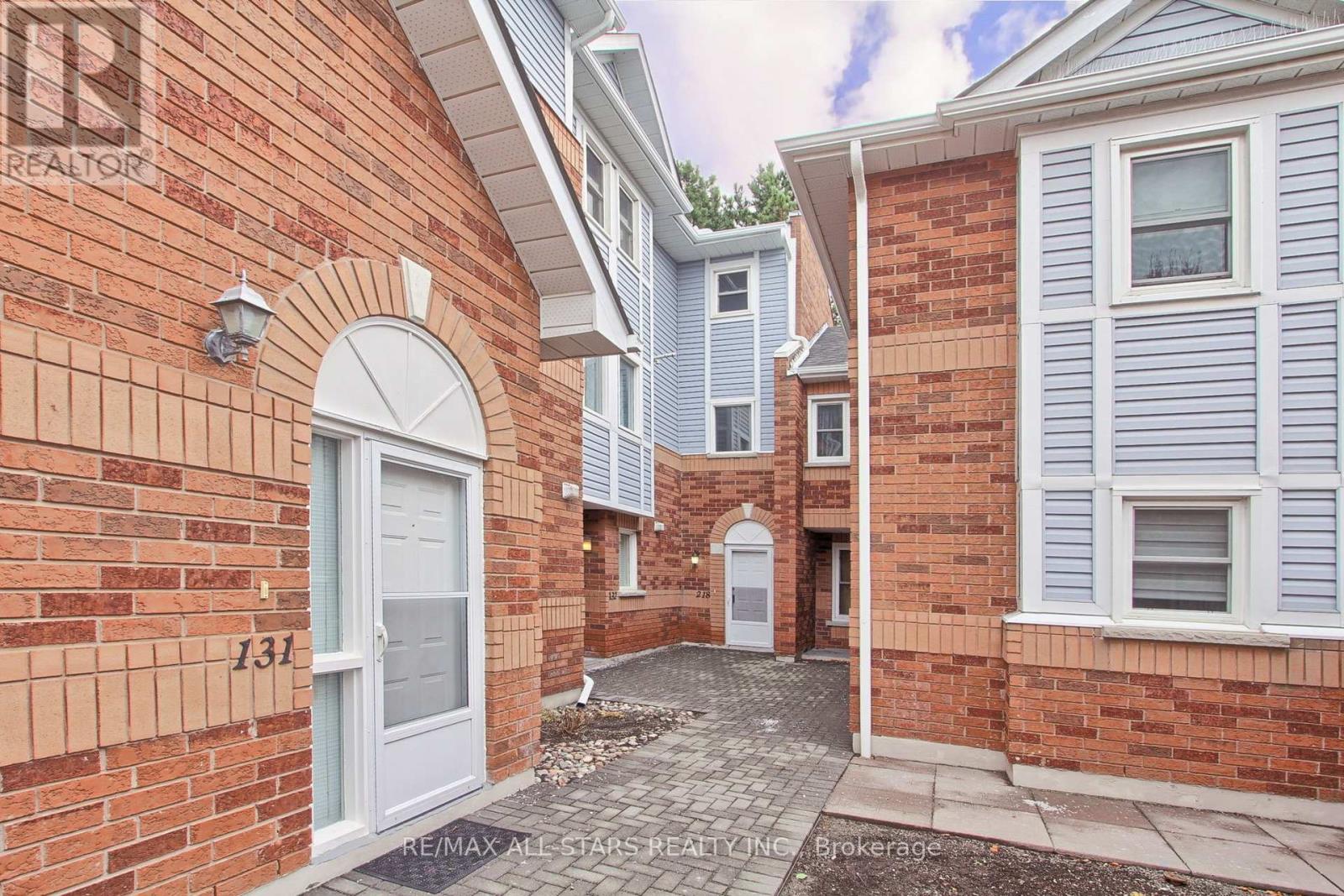 218 - 12421 Ninth Line, Whitchurch-Stouffville, Ontario  L4A 1J3 - Photo 3 - N12584176