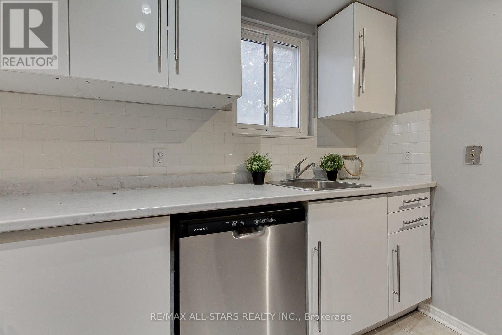 218 - 12421 Ninth Line, Whitchurch-Stouffville, Ontario  L4A 1J3 - Photo 9 - N12584176