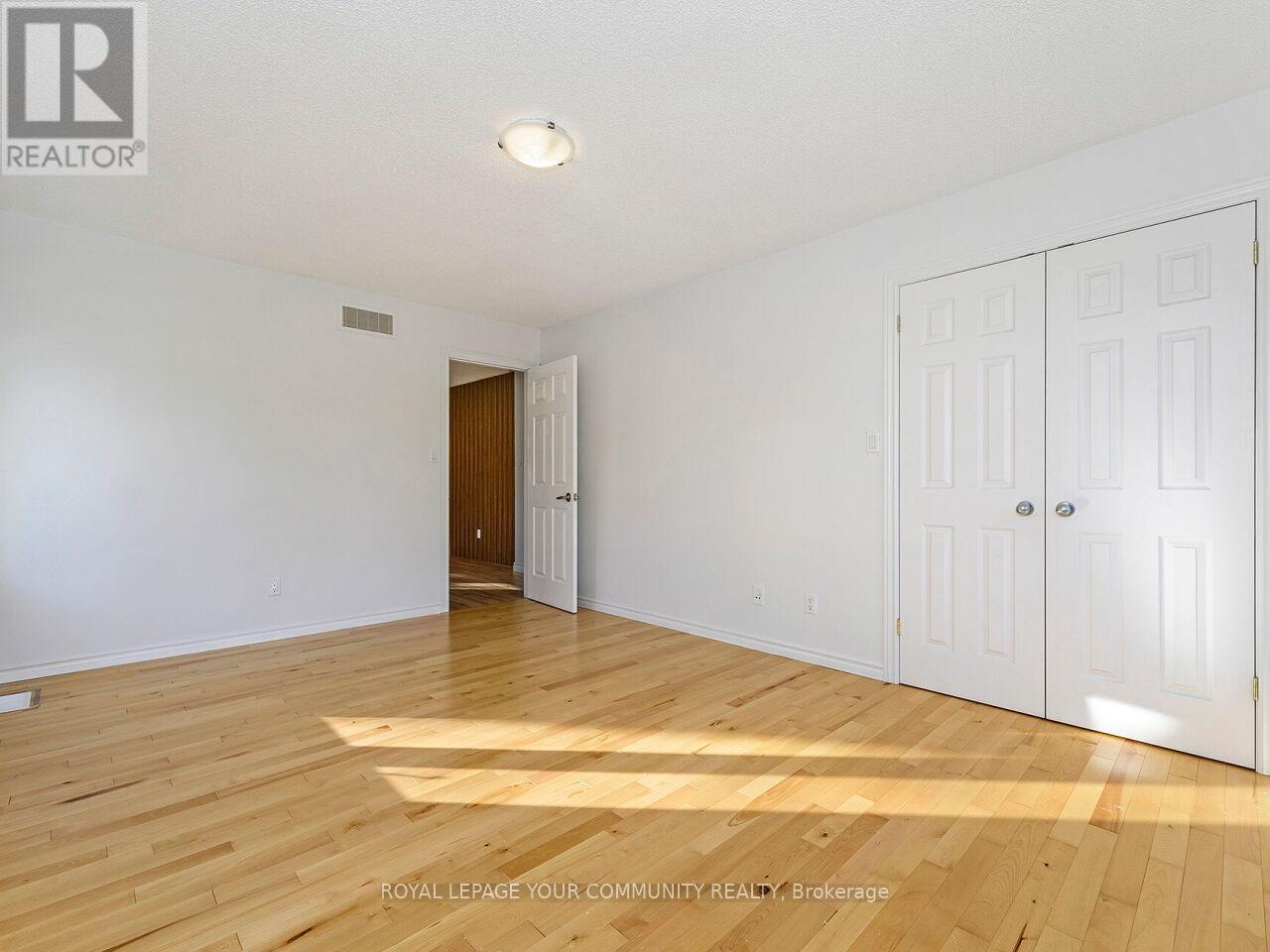 4800 Herald Road, East Gwillimbury, Ontario  L0G 1M0 - Photo 10 - N12584182