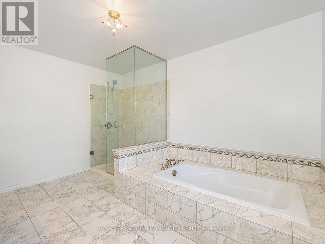 4800 Herald Road, East Gwillimbury, Ontario  L0G 1M0 - Photo 17 - N12584182