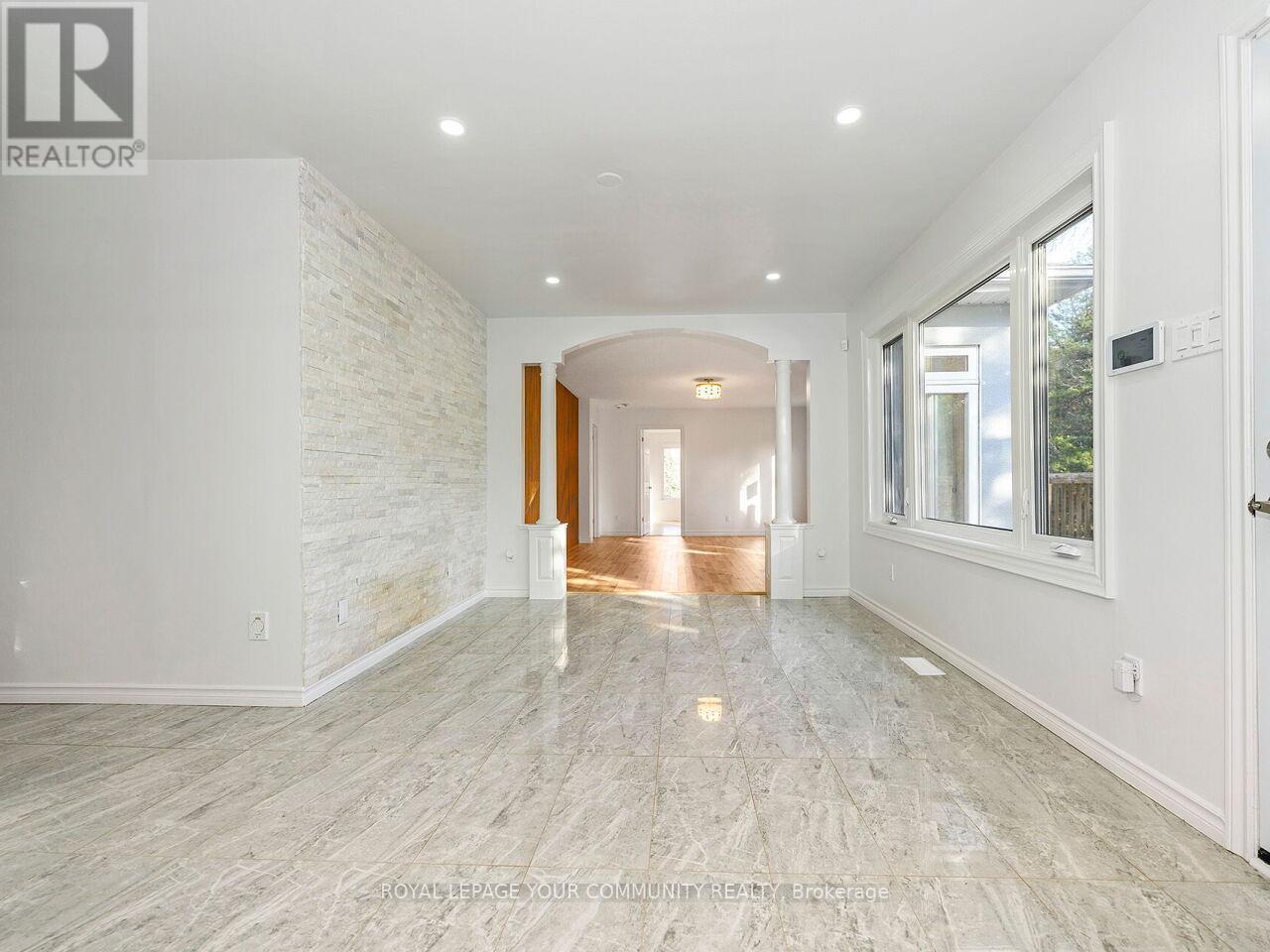 4800 Herald Road, East Gwillimbury, Ontario  L0G 1M0 - Photo 4 - N12584182