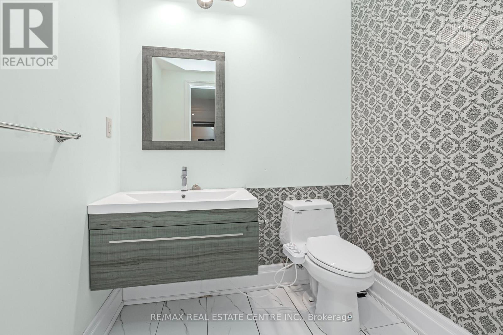 102 Belladonna Circle, Brampton, Ontario  L6P 4B6 - Photo 47 - W12584132