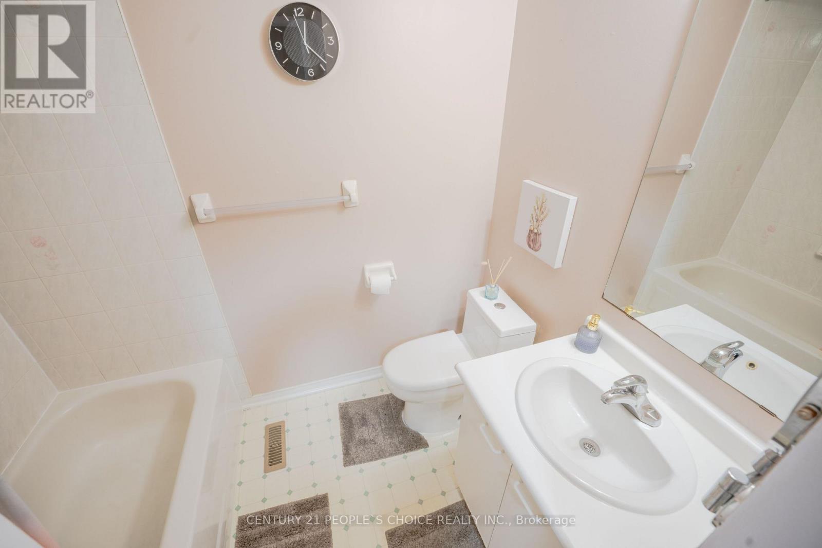 110 Goldenlight Circle, Brampton, Ontario  L6X 4N6 - Photo 26 - W12584148