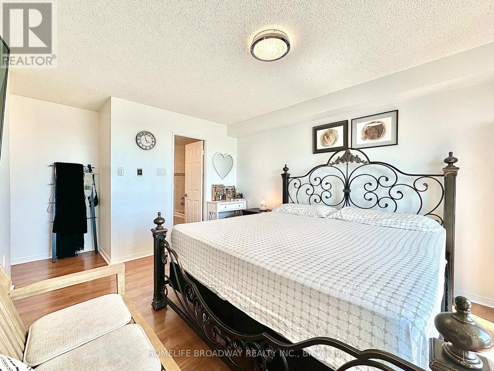 1709 - 2155 Burnhamthorpe Road W, Mississauga, Ontario  L5L 5P4 - Photo 20 - W12584166
