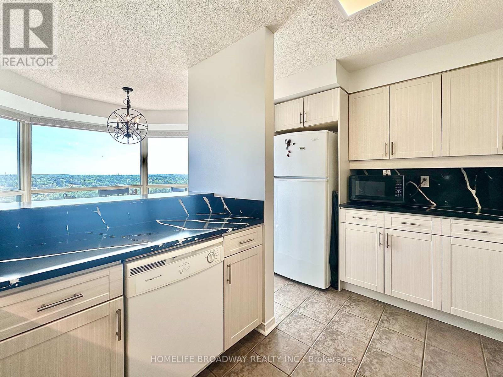 1709 - 2155 Burnhamthorpe Road W, Mississauga, Ontario  L5L 5P4 - Photo 31 - W12584166