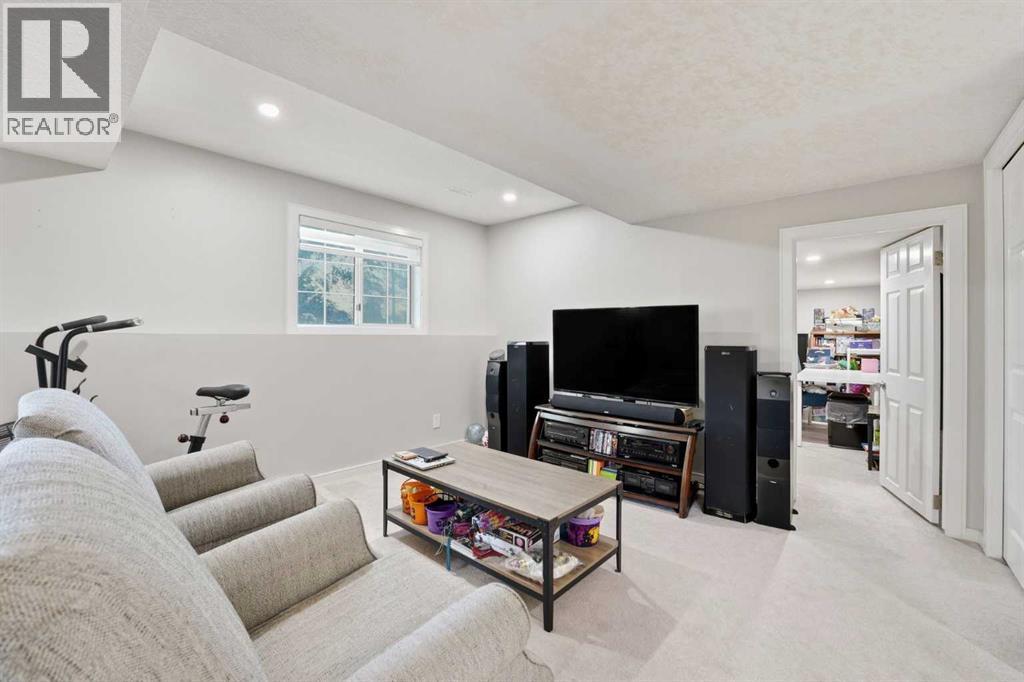 31 Applegrove Crescent Se, Calgary, Alberta  T2A 7P2 - Photo 14 - A2262808