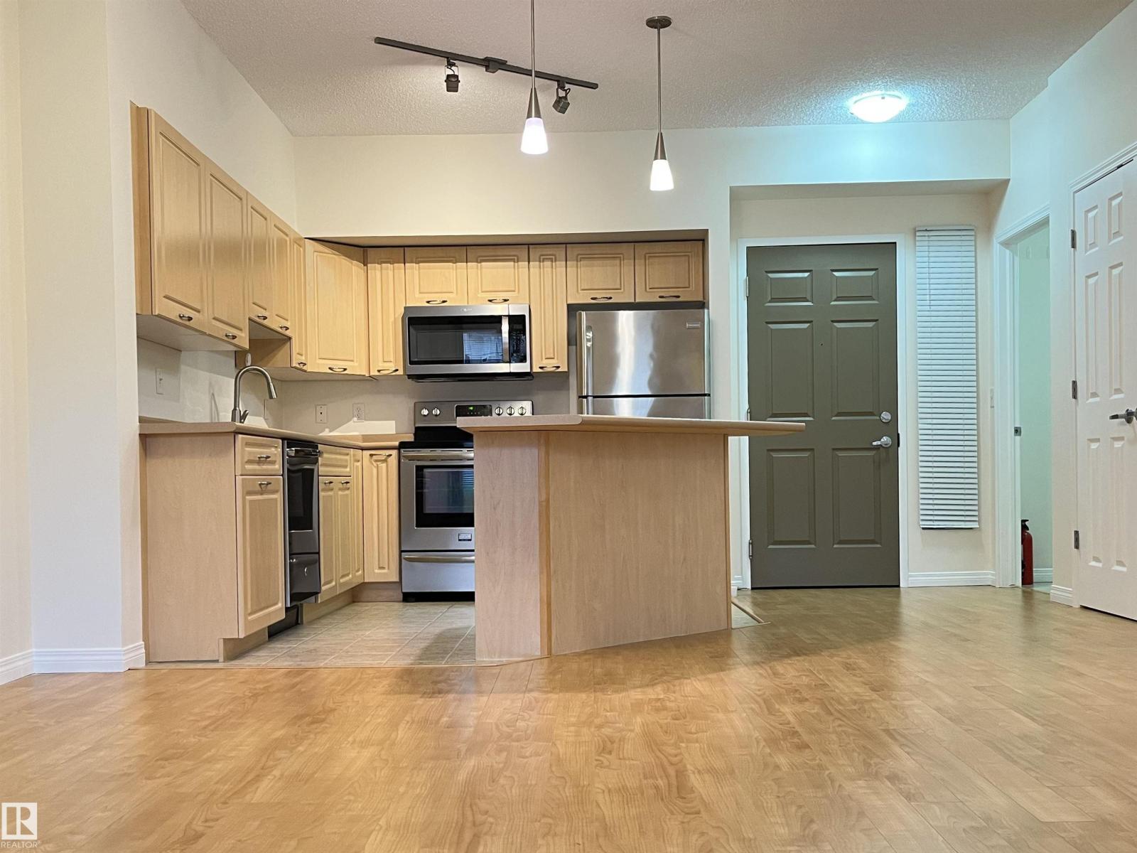 #123 6315 135 Av Nw, Edmonton, Alberta  T5A 5J7 - Photo 1 - E4466941