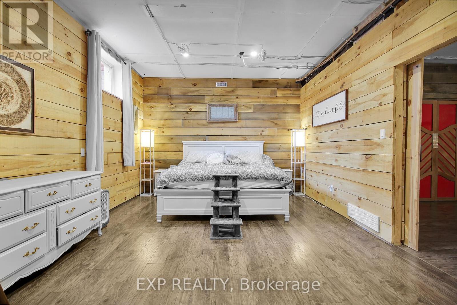 51181 Broadway Street, Malahide, Ontario N0L 2J0 - Photo 15 - X12479833