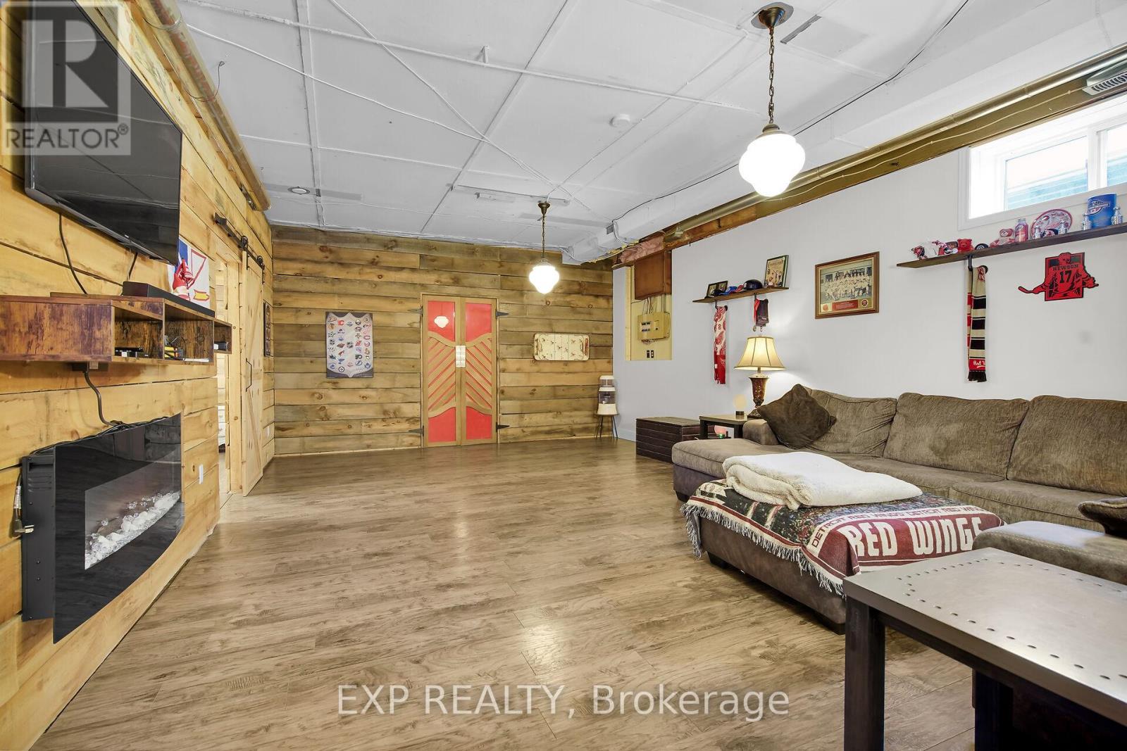 51181 Broadway Street, Malahide, Ontario N0L 2J0 - Photo 34 - X12479833