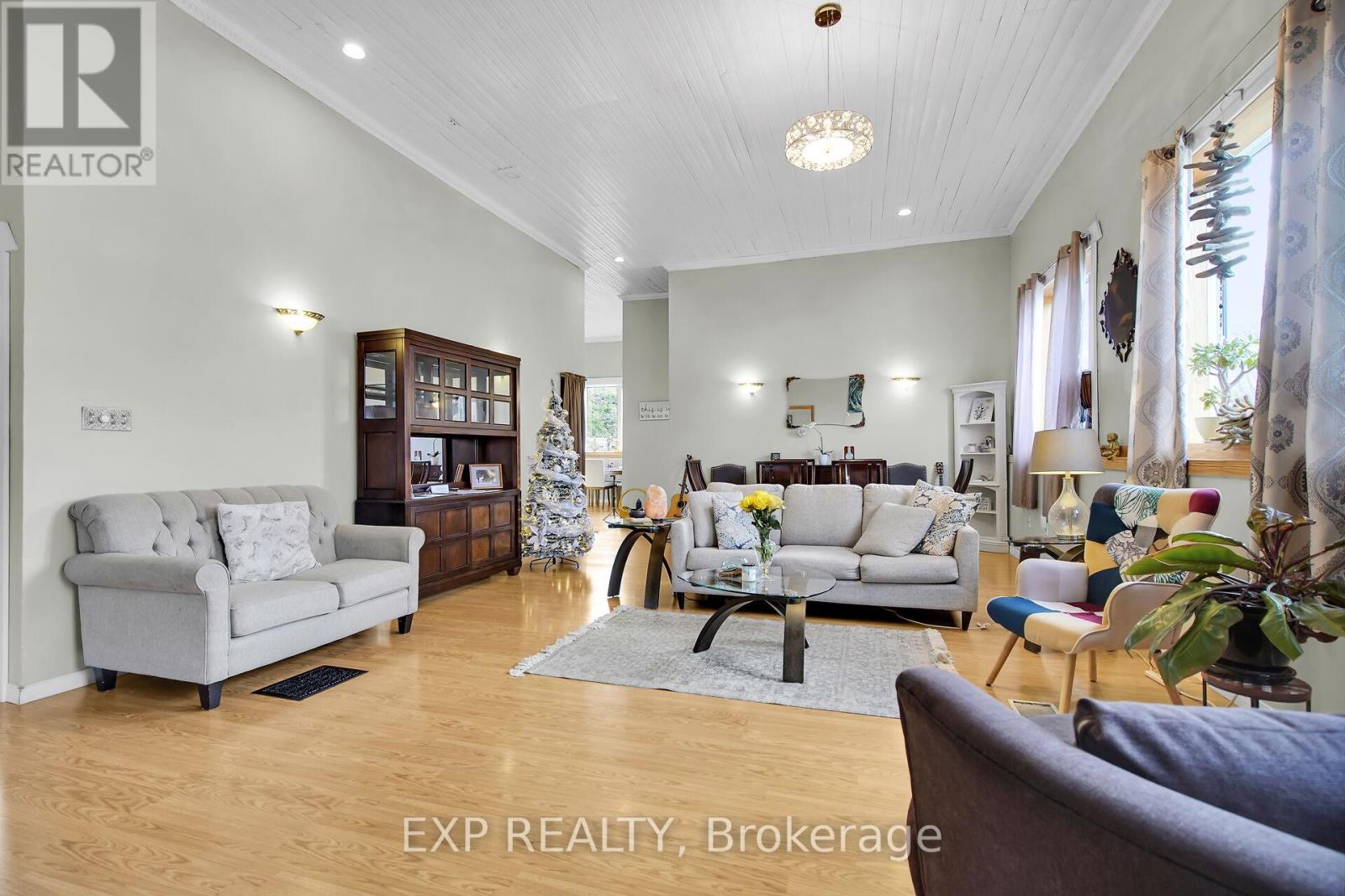 51181 Broadway Street, Malahide, Ontario N0L 2J0 - Photo 9 - X12479833