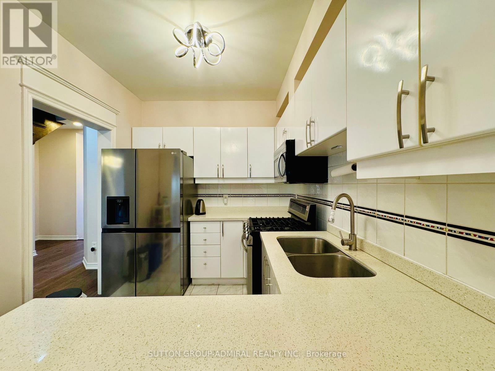 22 Casa Grande Street, Richmond Hill, Ontario  L4S 1R3 - Photo 8 - N12506374