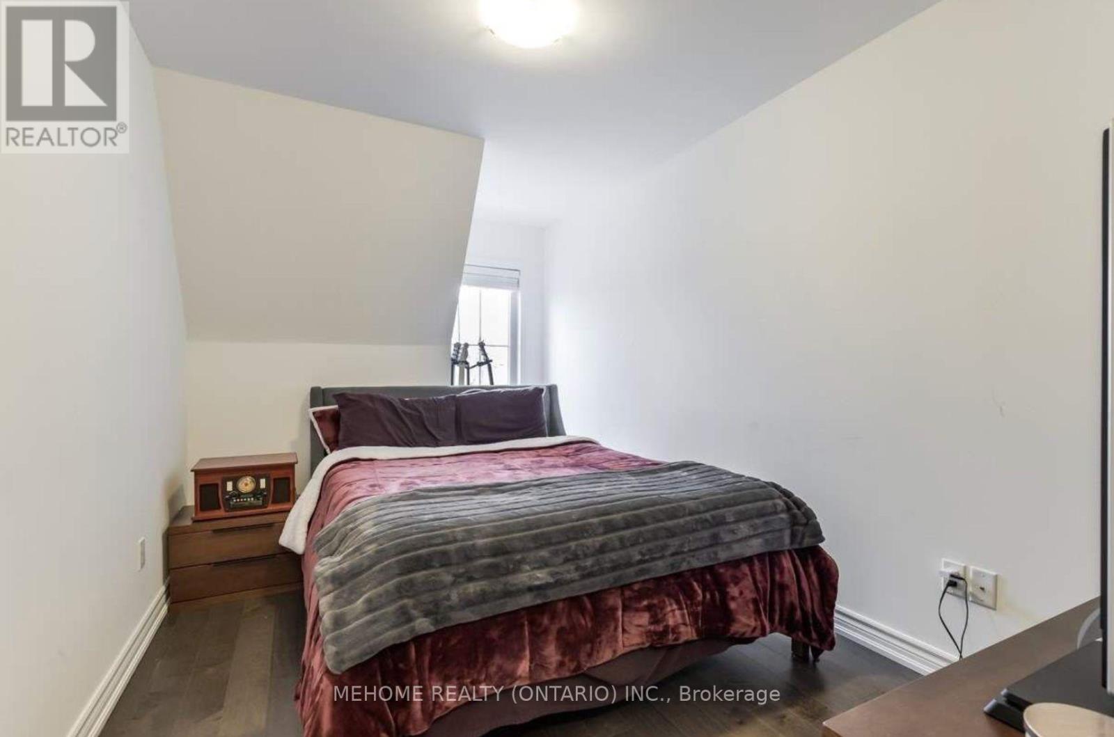 319 - 199 Pine Grove Road, Vaughan, Ontario L4L 2H7 - Photo 11 - N12515052