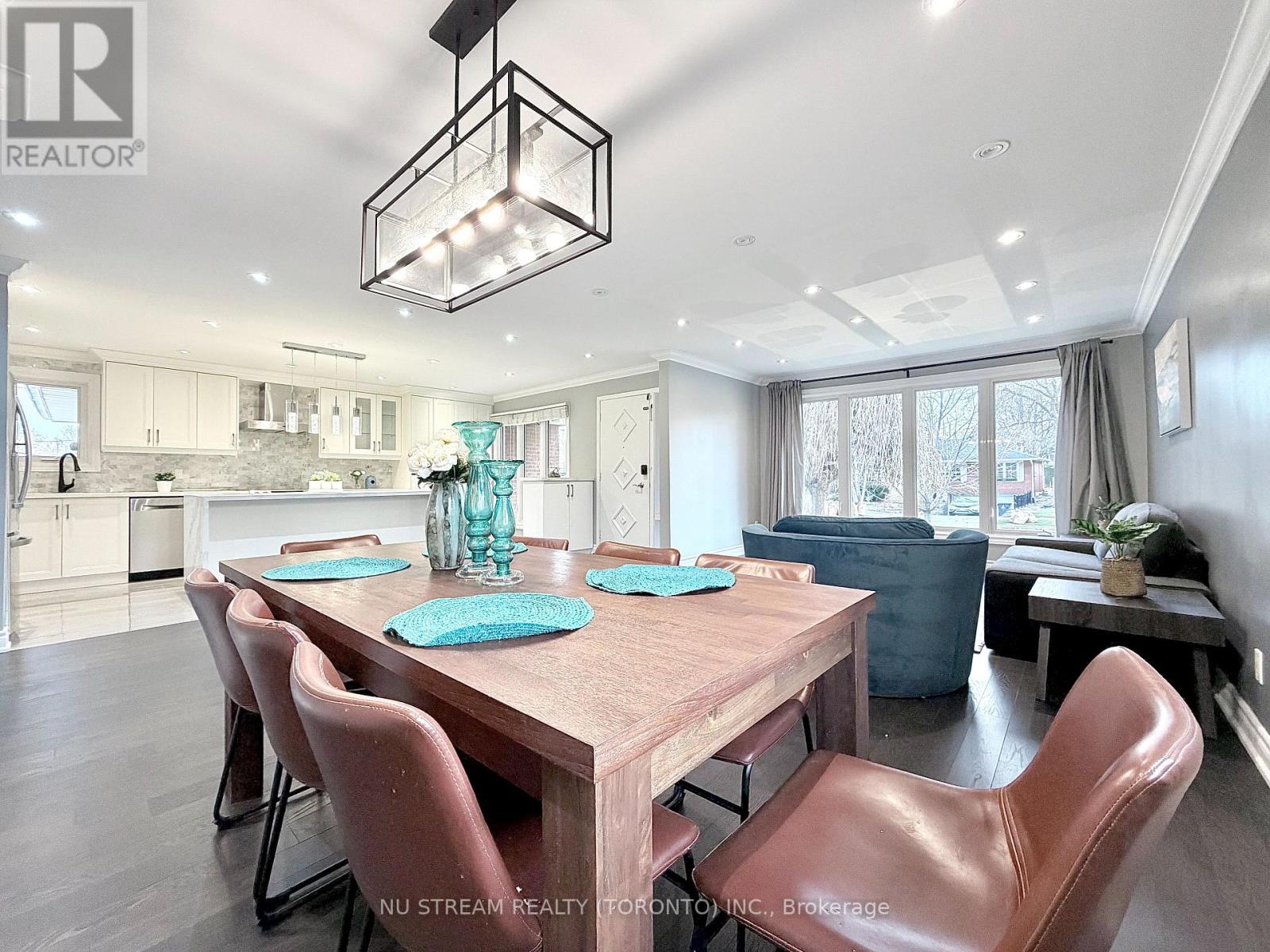 3 Mosedale Crescent, Toronto, Ontario  M2J 3A3 - Photo 10 - C12584194