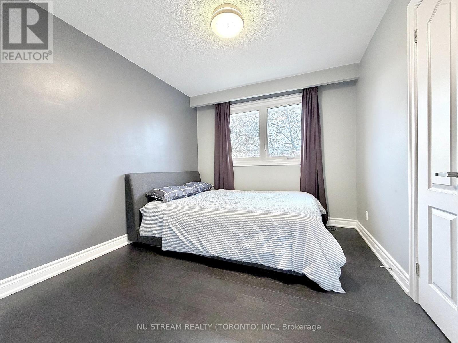 3 Mosedale Crescent, Toronto, Ontario  M2J 3A3 - Photo 18 - C12584194