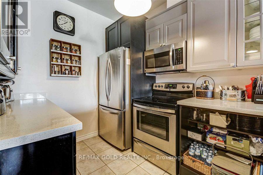 203 - 10 Gateway Boulevard, Toronto, Ontario  M3C 3A1 - Photo 17 - C12584214