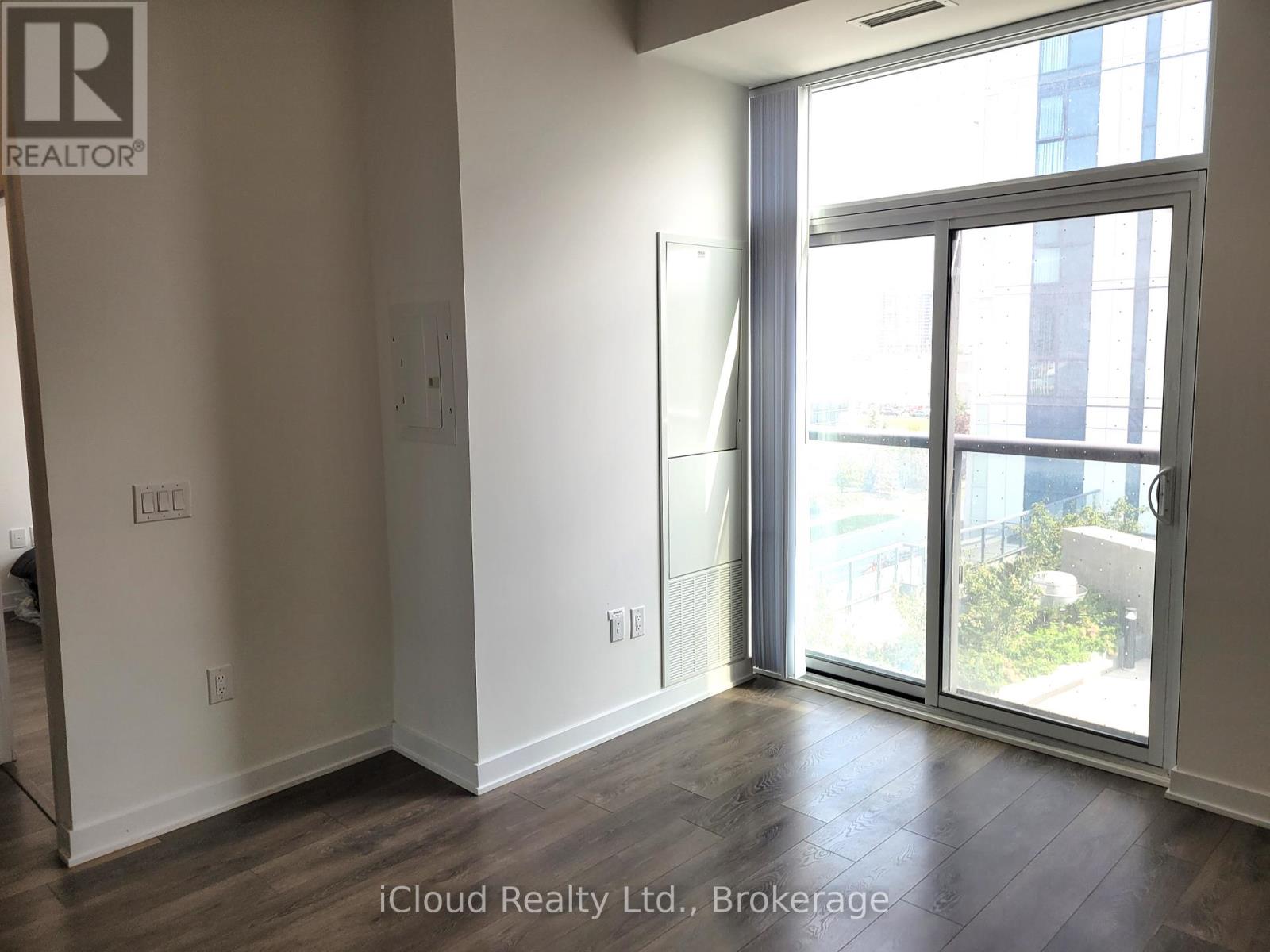 503 - 10 Honeycrisp Crescent, Vaughan, Ontario  L4K 0M7 - Photo 8 - N12584186