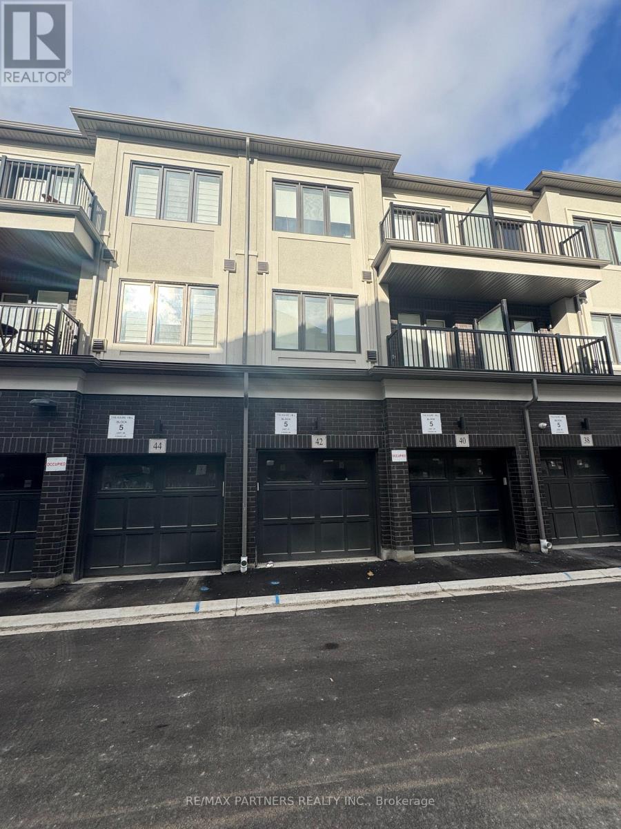 42 Matawin Lane, Richmond Hill, Ontario  L4B 3X9 - Photo 7 - N12584196