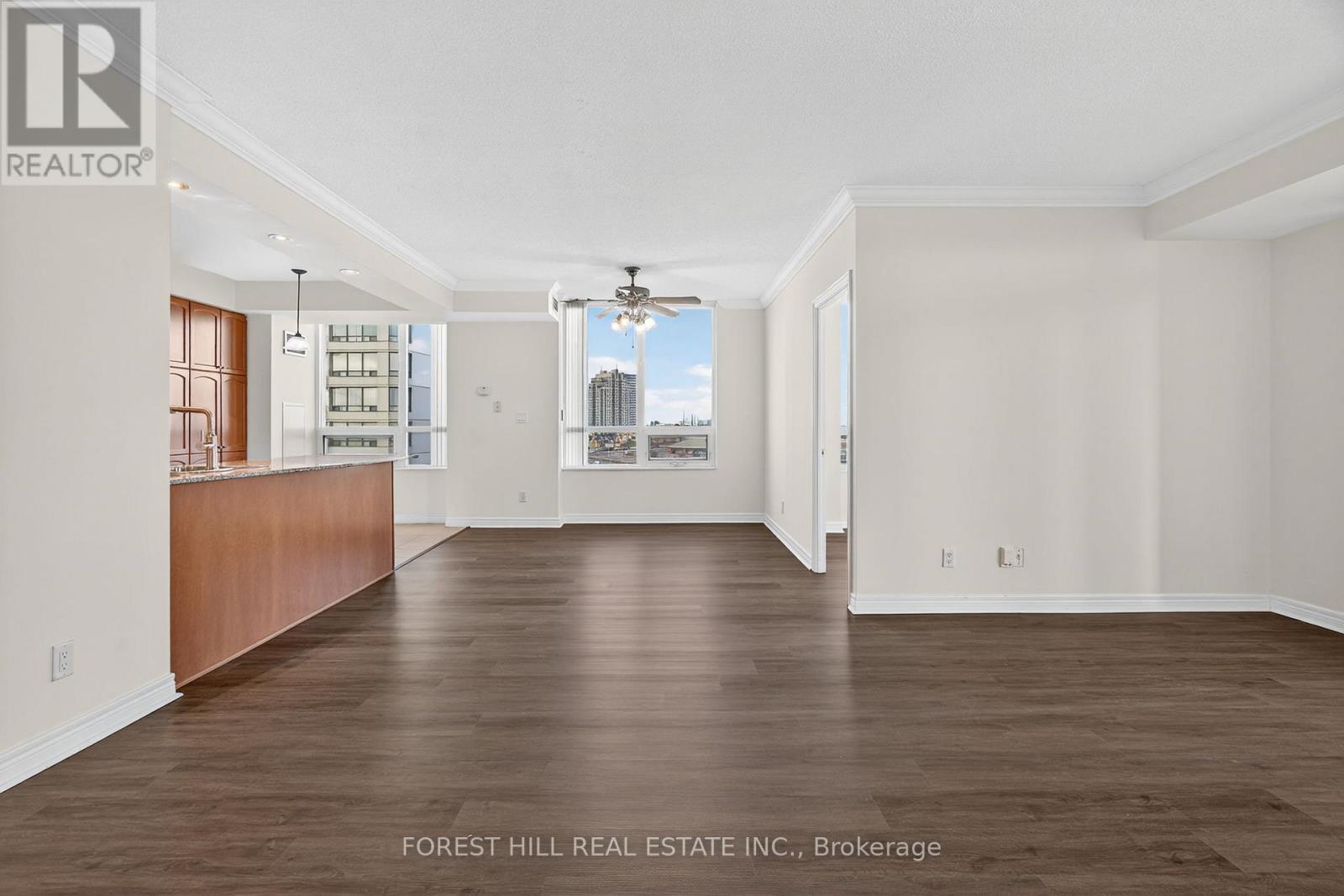 707 - 100 Promenade Circle, Vaughan, Ontario  L4J 7W7 - Photo 12 - N12584218