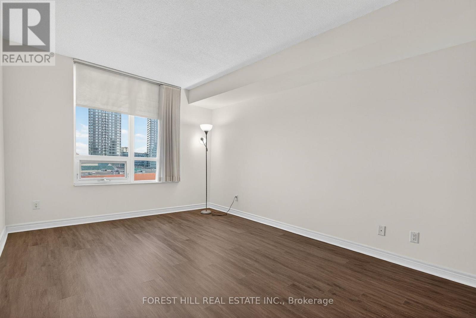 707 - 100 Promenade Circle, Vaughan, Ontario  L4J 7W7 - Photo 21 - N12584218