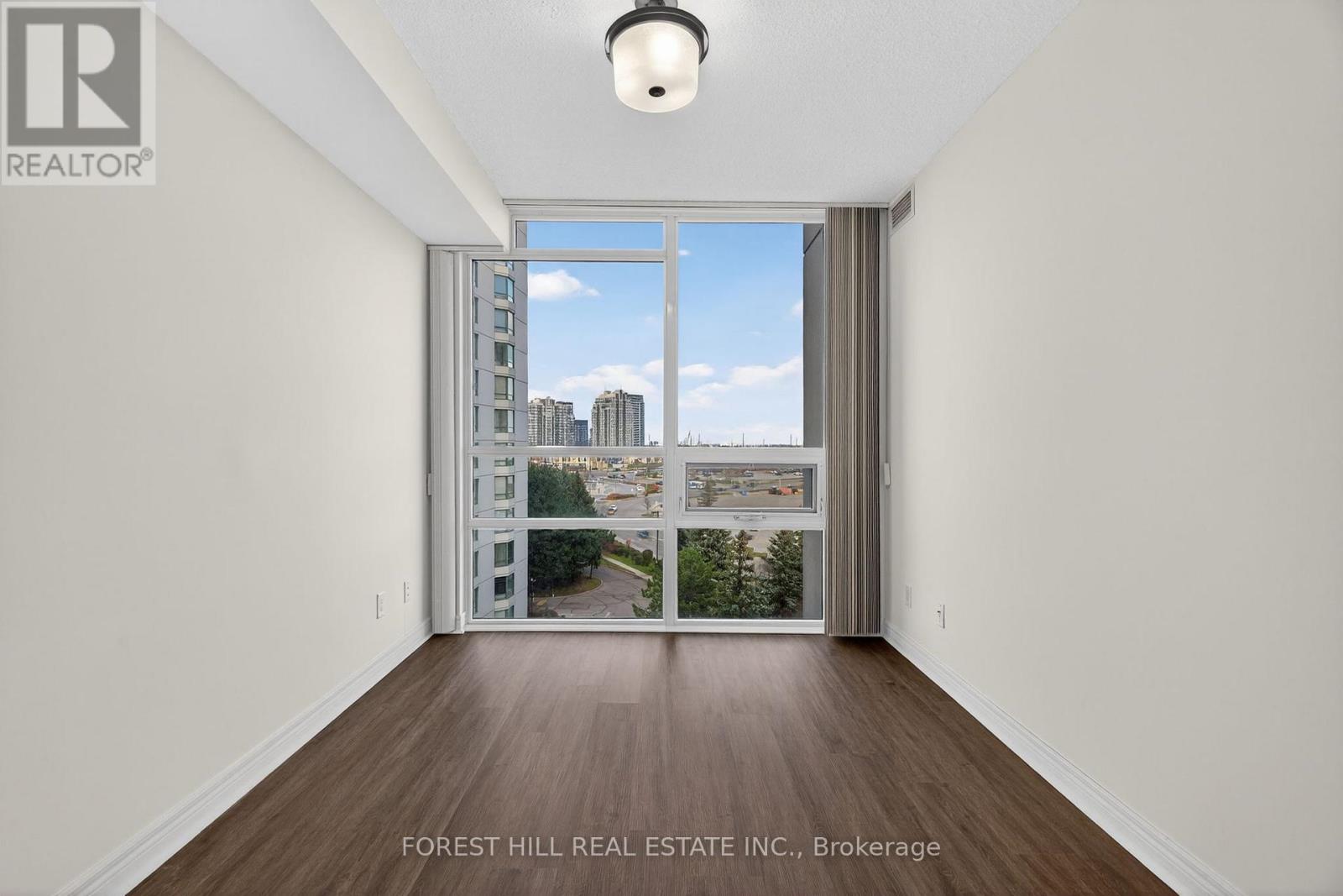 707 - 100 Promenade Circle, Vaughan, Ontario  L4J 7W7 - Photo 6 - N12584218