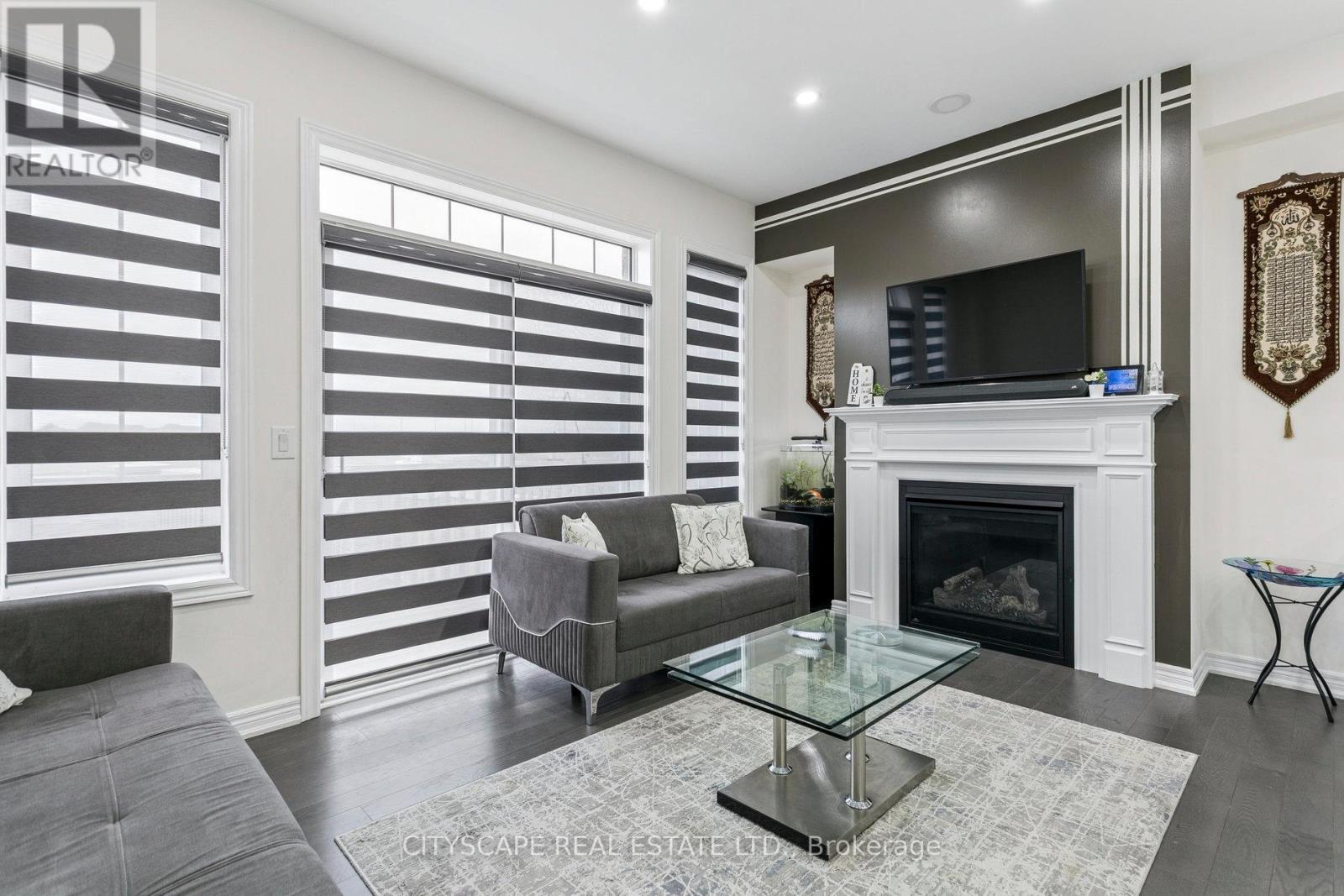 72 Finegan Circle, Brampton, Ontario  L7A 4Z8 - Photo 12 - W12584198