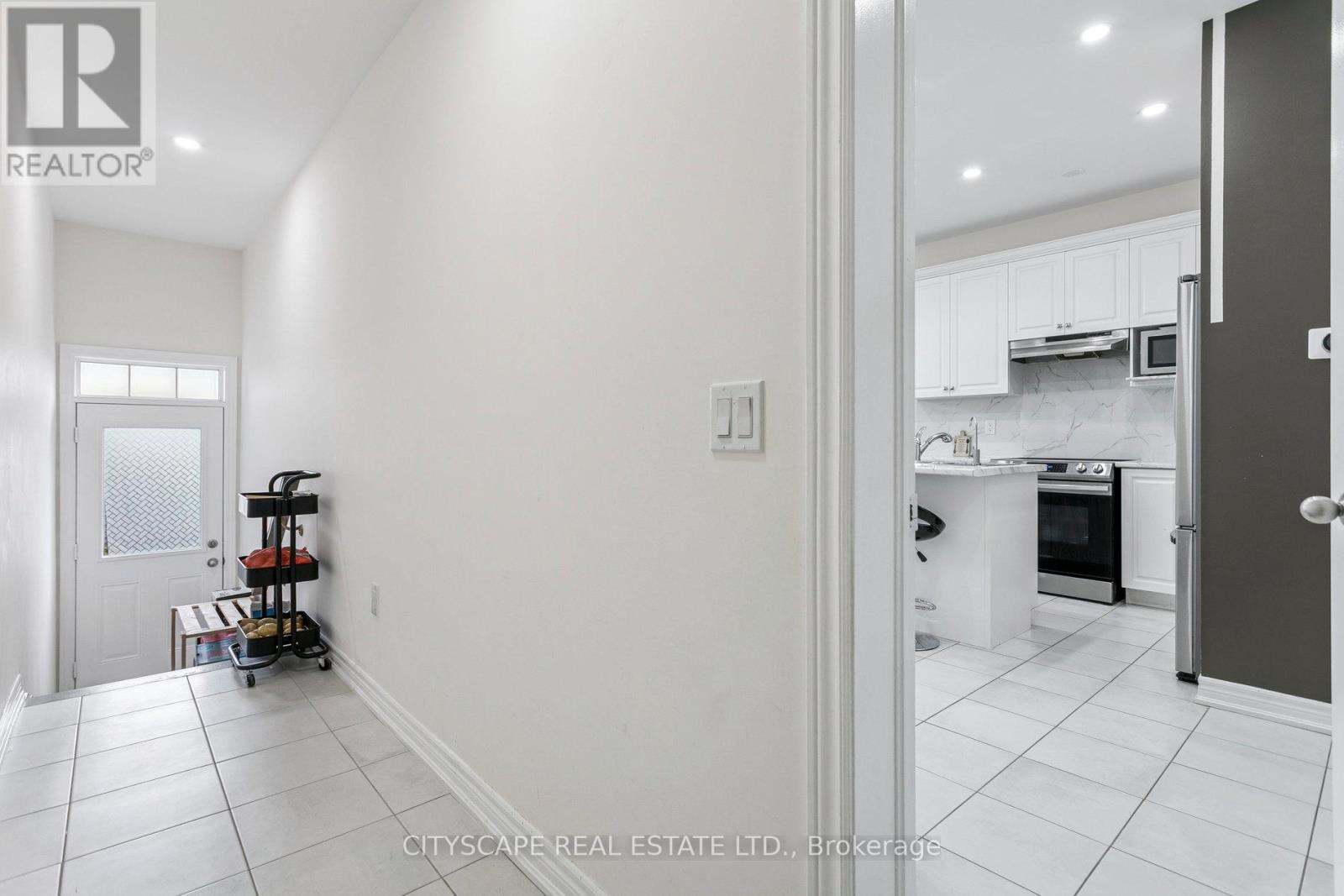 72 Finegan Circle, Brampton, Ontario  L7A 4Z8 - Photo 41 - W12584198