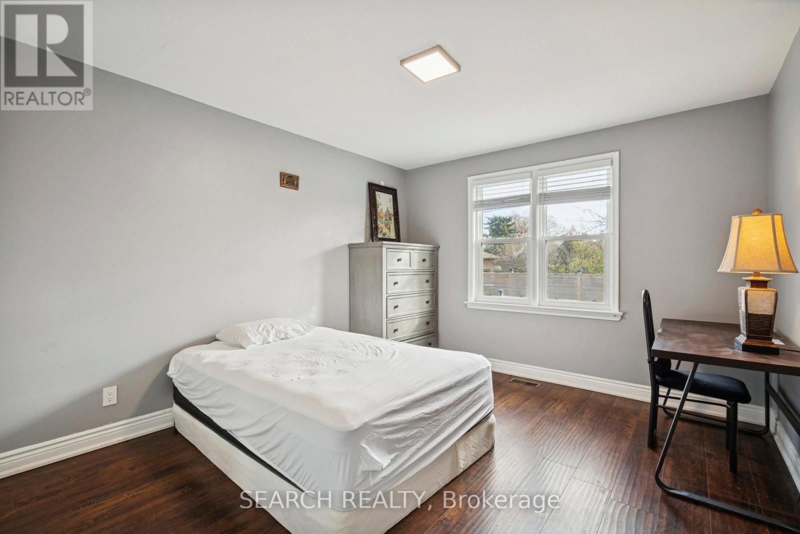 151 The Westway, Toronto, Ontario  M9P 2B6 - Photo 15 - W12584200