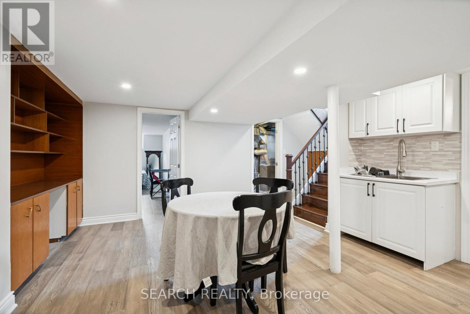 151 The Westway, Toronto, Ontario  M9P 2B6 - Photo 23 - W12584200