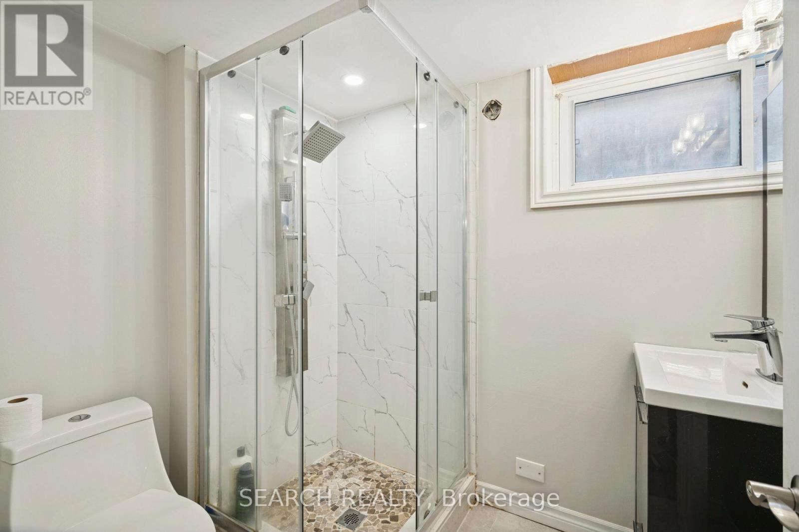 151 The Westway, Toronto, Ontario  M9P 2B6 - Photo 30 - W12584200