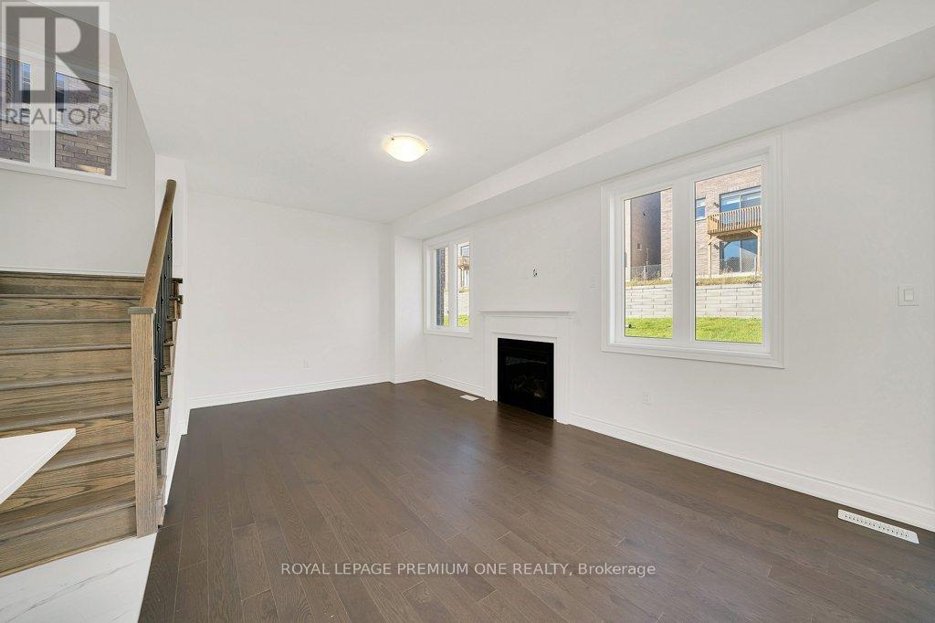 32 James Walker Avenue, Caledon, Ontario  L7C 0H1 - Photo 15 - W12584204