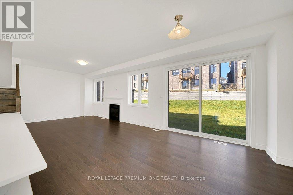 32 James Walker Avenue, Caledon, Ontario  L7C 0H1 - Photo 17 - W12584204