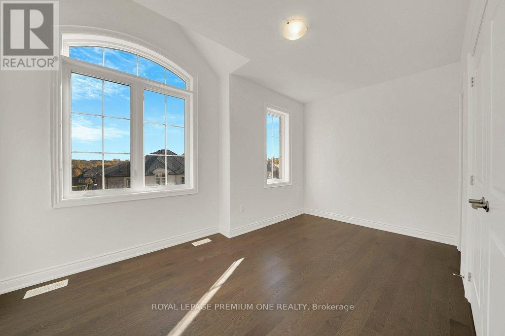 32 James Walker Avenue, Caledon, Ontario  L7C 0H1 - Photo 31 - W12584204