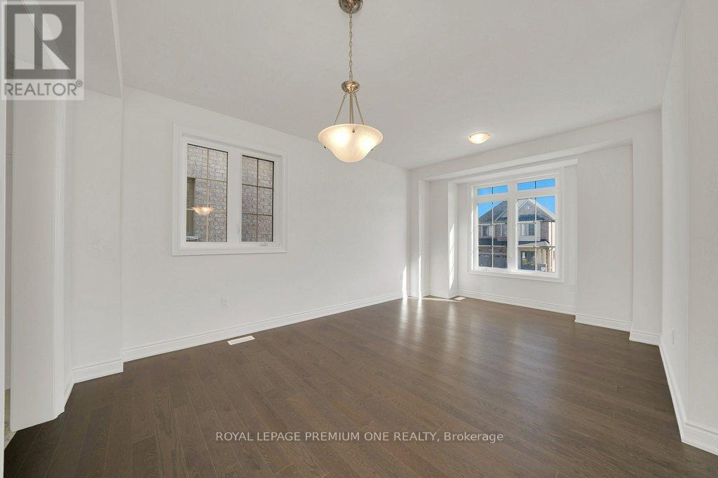 32 James Walker Avenue, Caledon, Ontario  L7C 0H1 - Photo 4 - W12584204