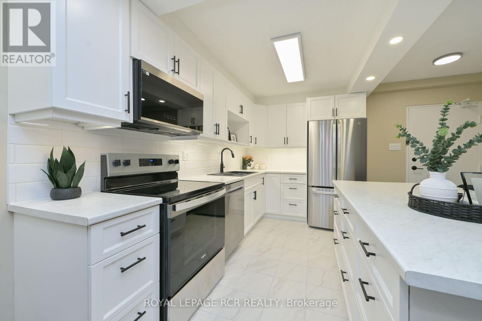 802 - 8 Fead Street, Orangeville, Ontario  L9W 3X4 - Photo 15 - W12584232