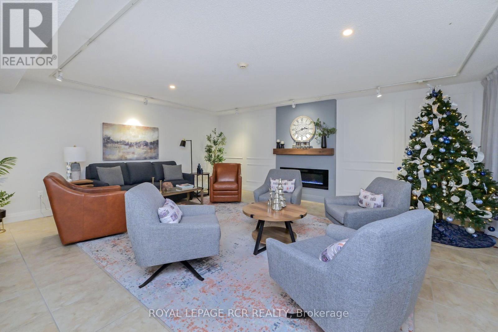 802 - 8 Fead Street, Orangeville, Ontario  L9W 3X4 - Photo 4 - W12584232