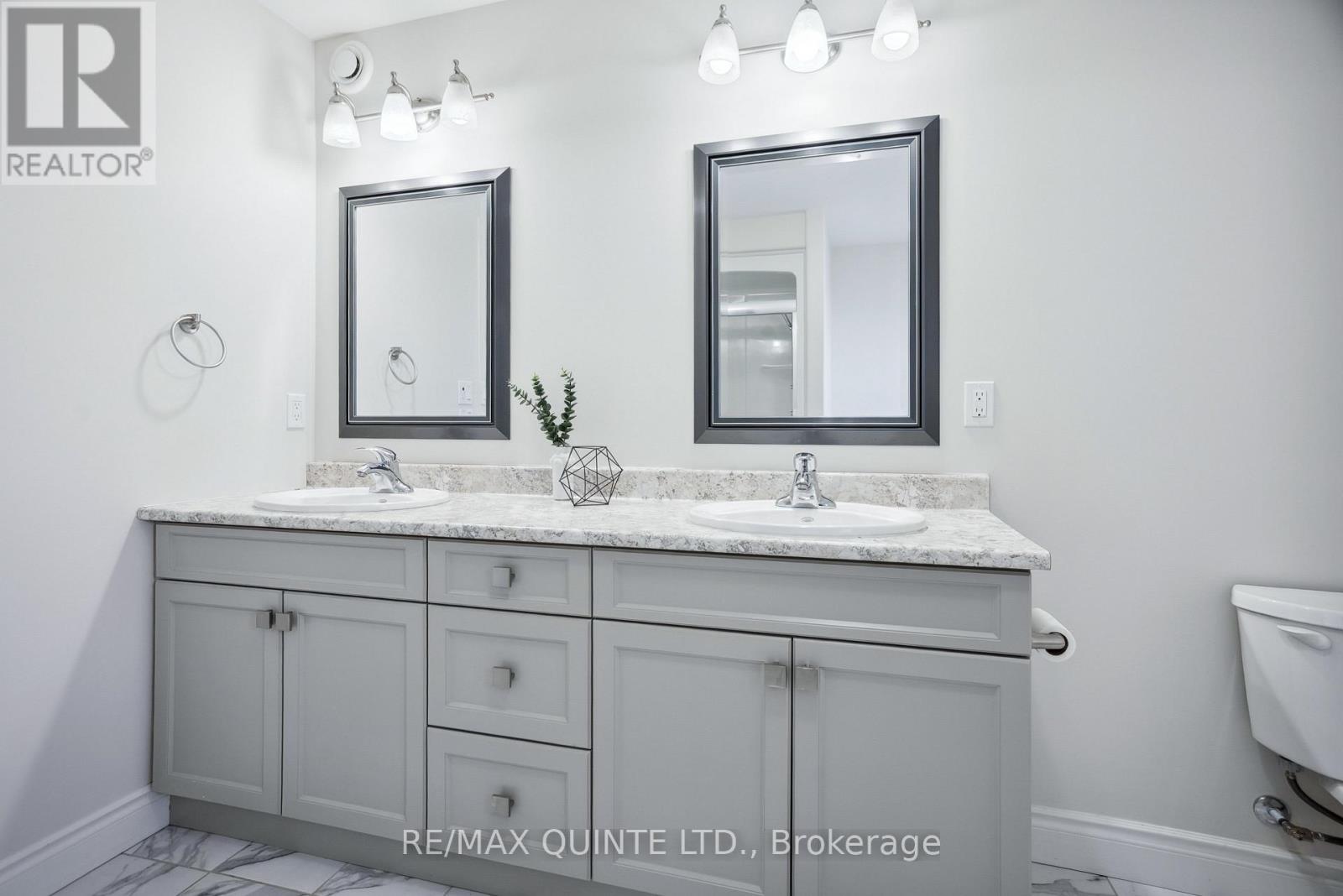 91 Hampton Ridge Drive E, Belleville, Ontario  K8N 0E6 - Photo 31 - X12436749