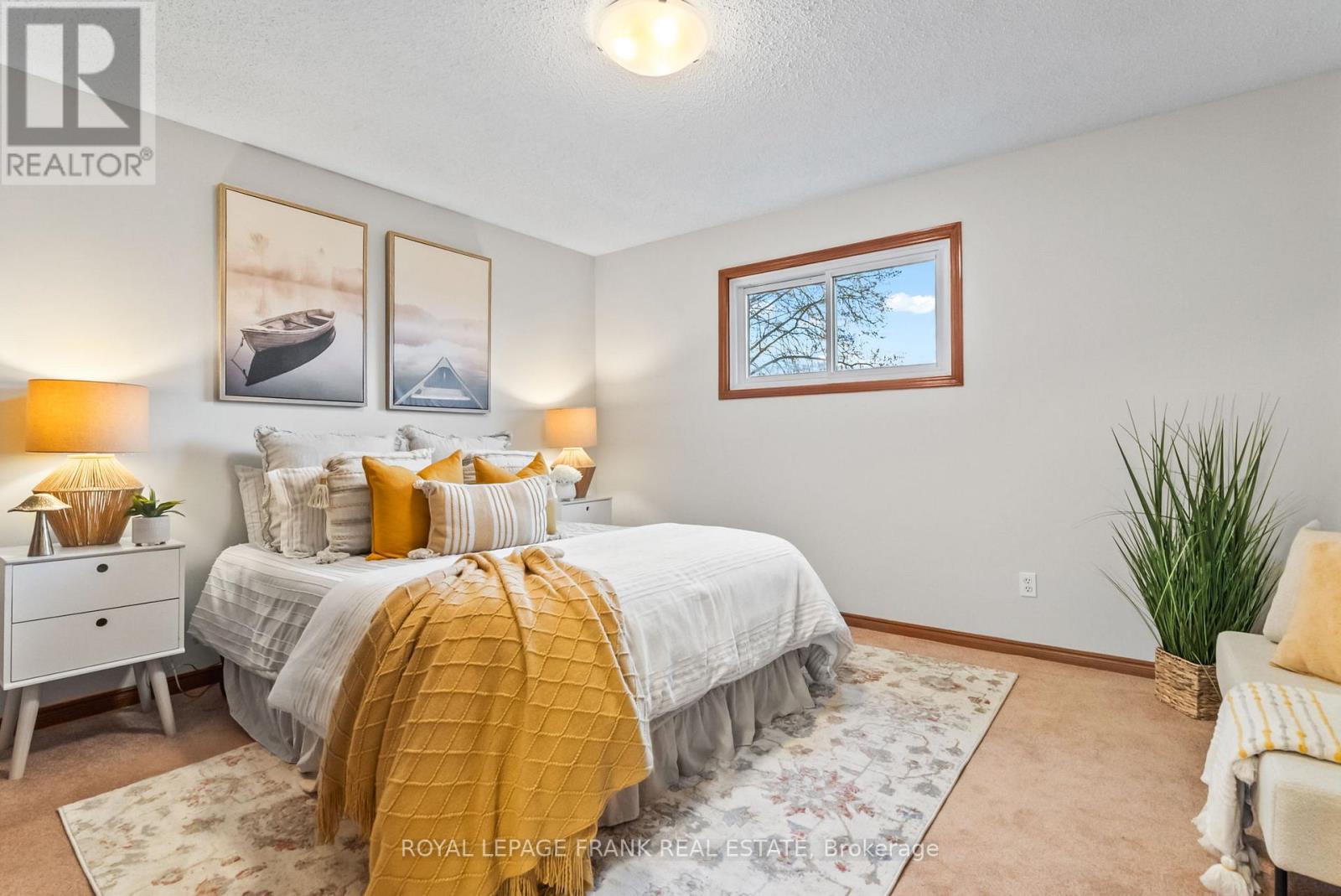 13 Mcfeeters Crescent, Clarington, Ontario  L1C 4G6 - Photo 16 - E12584282