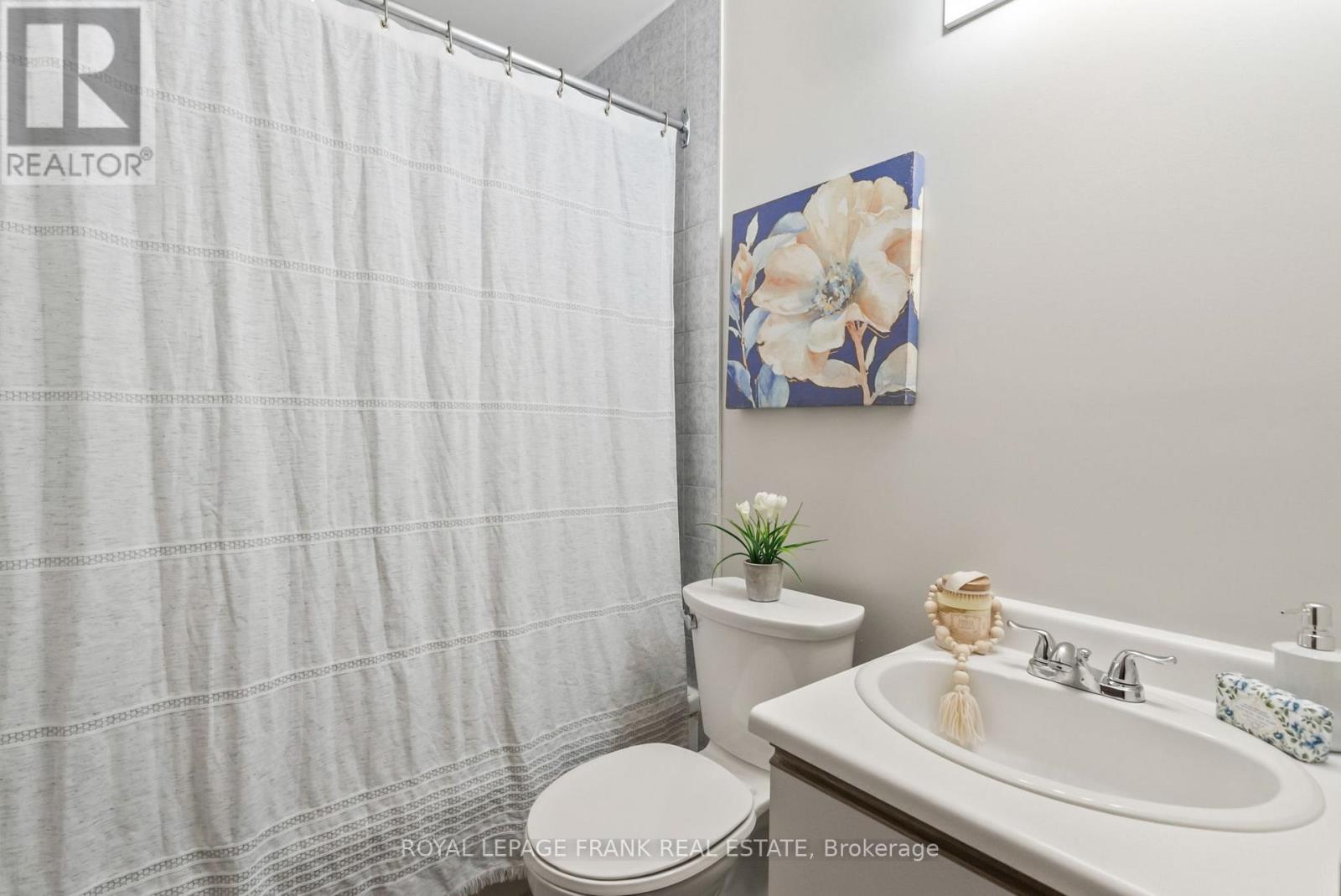 13 Mcfeeters Crescent, Clarington, Ontario  L1C 4G6 - Photo 31 - E12584282