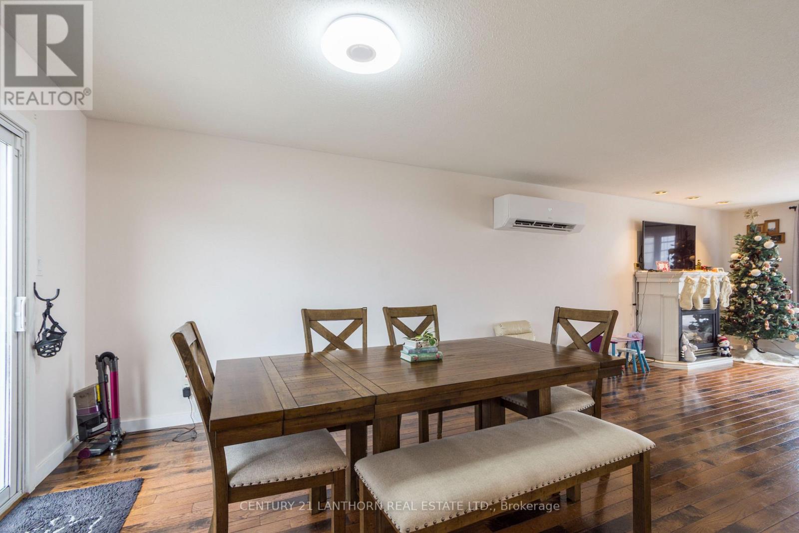 94 North Murray Street, Quinte West, Ontario  K8V 2E7 - Photo 10 - X12584266