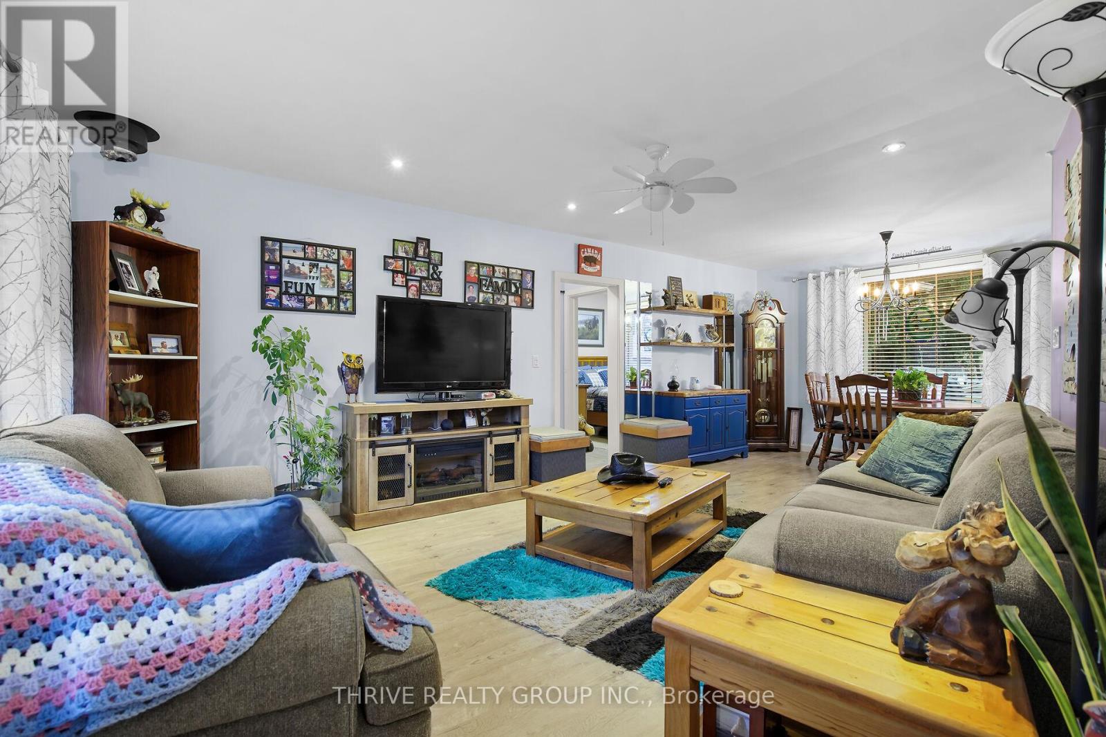 136 Victoria Street, Southwest Middlesex, Ontario  N0L 1M0 - Photo 10 - X12584246