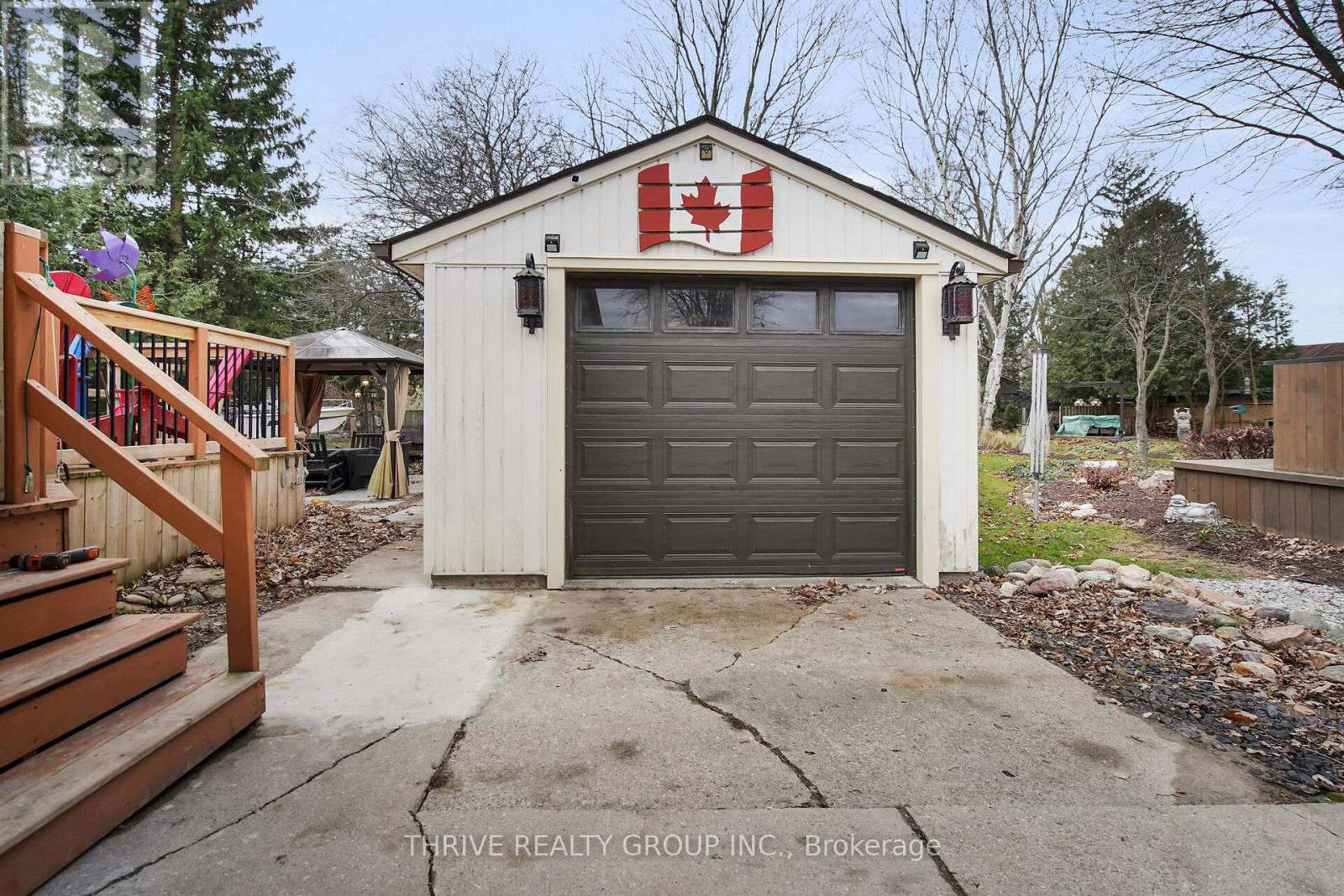 136 Victoria Street, Southwest Middlesex, Ontario  N0L 1M0 - Photo 6 - X12584246