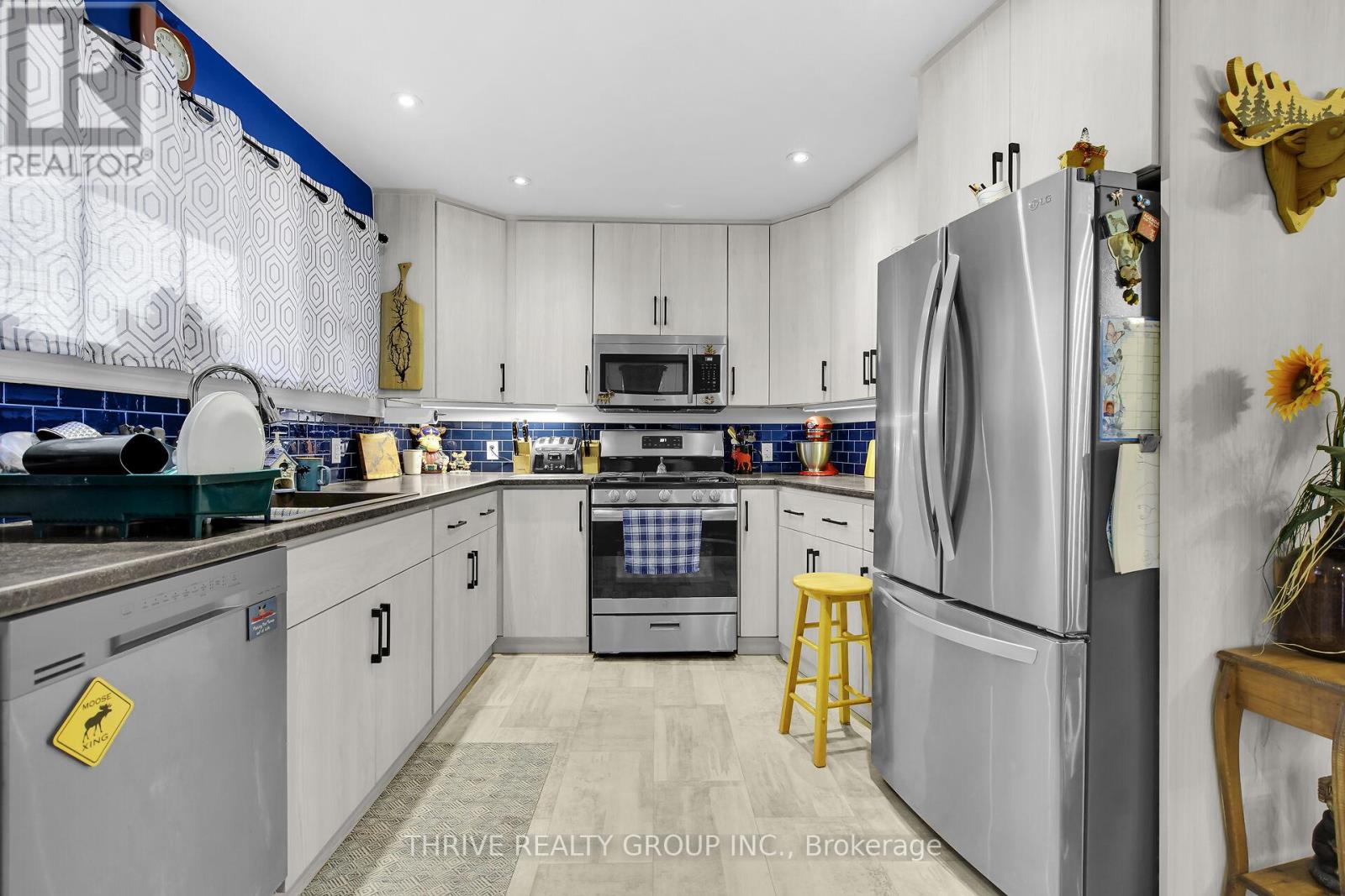 136 Victoria Street, Southwest Middlesex, Ontario  N0L 1M0 - Photo 8 - X12584246