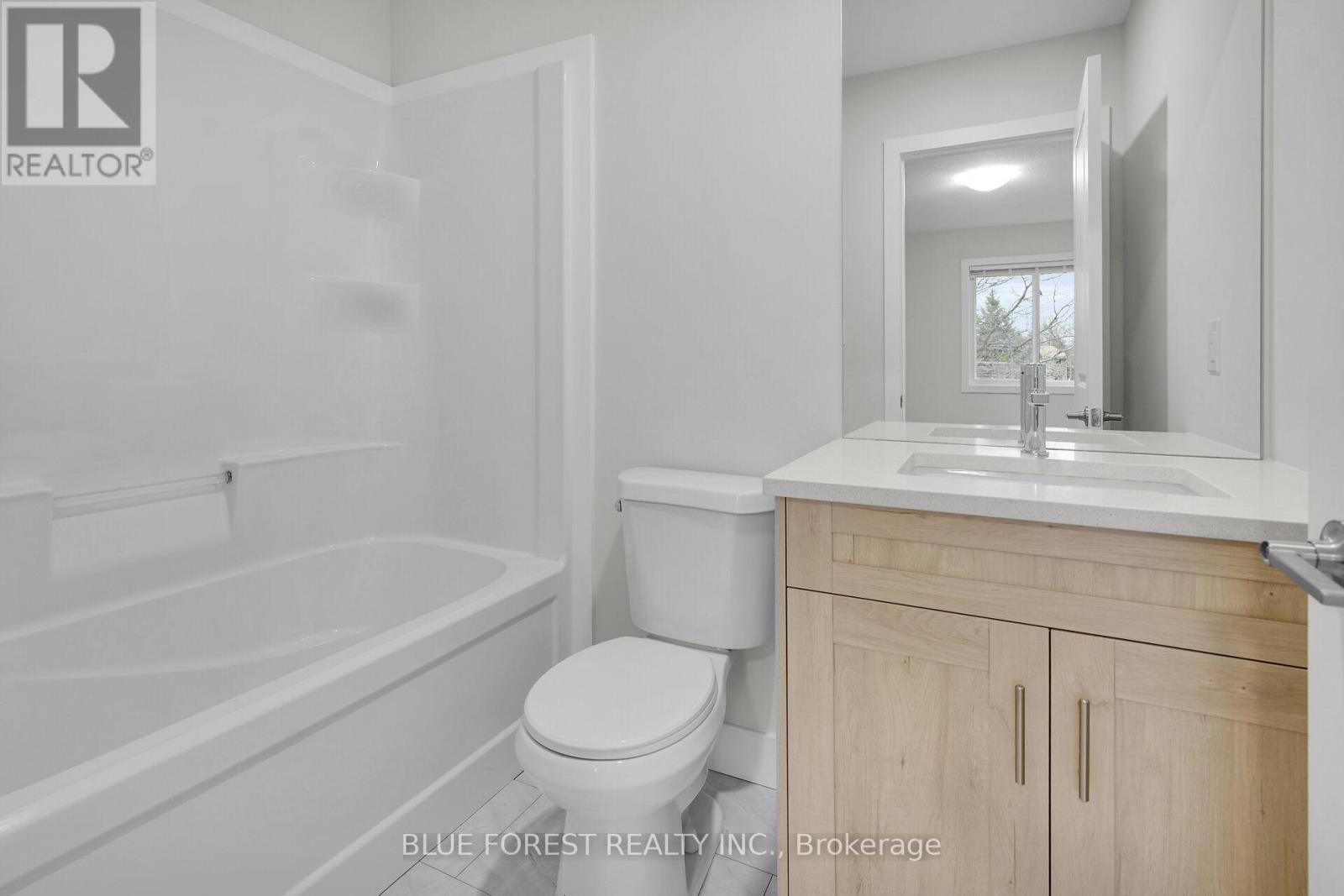 143 Marconi Court, London East, Ontario  N5V 0C9 - Photo 14 - X12584258