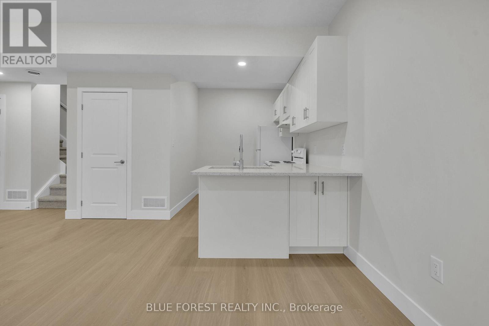 143 Marconi Court, London East, Ontario  N5V 0C9 - Photo 31 - X12584258