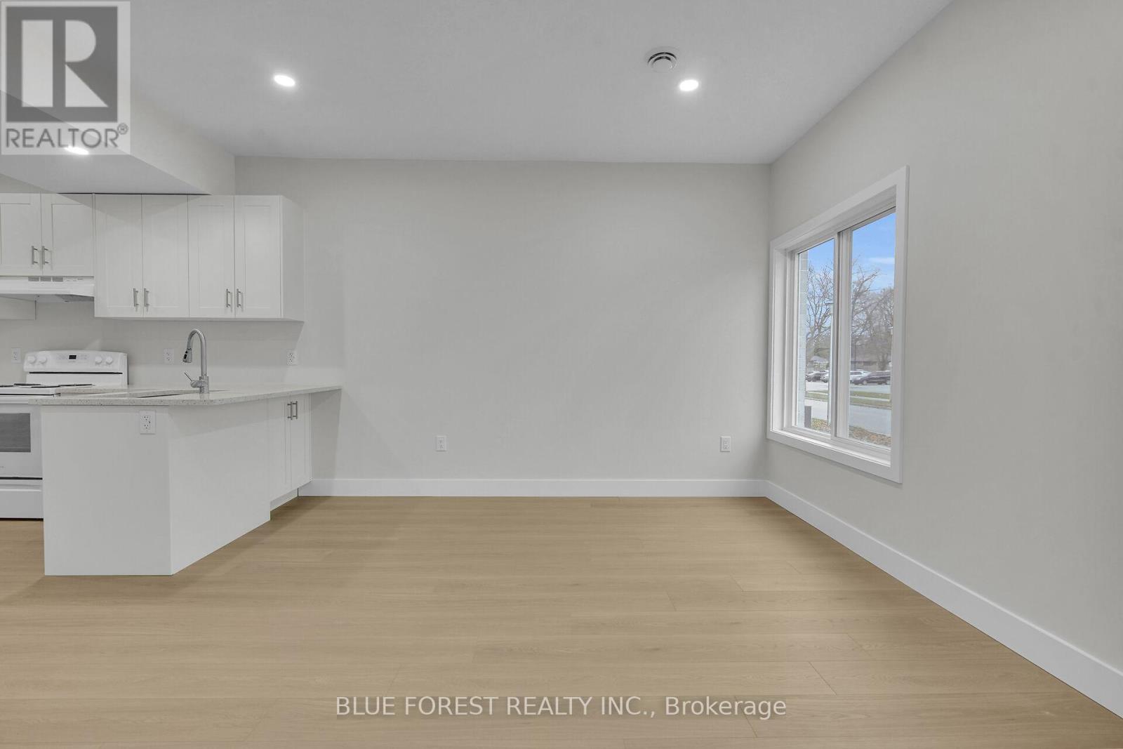 143 Marconi Court, London East, Ontario  N5V 0C9 - Photo 7 - X12584258