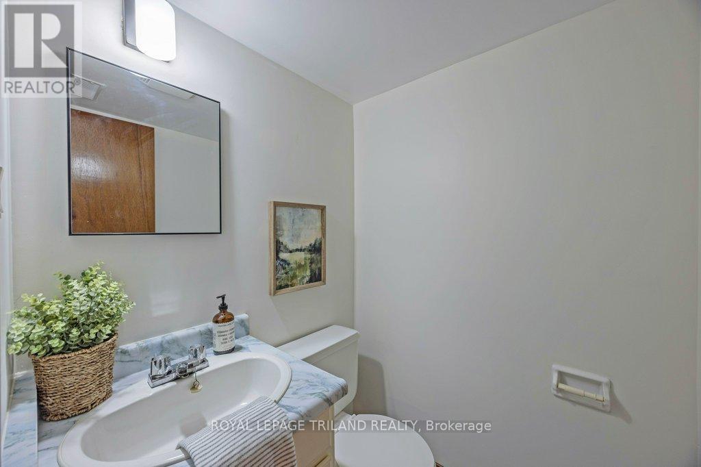 1179 Gatewood Road, London East, Ontario  N5Y 4Z2 - Photo 35 - X12584264